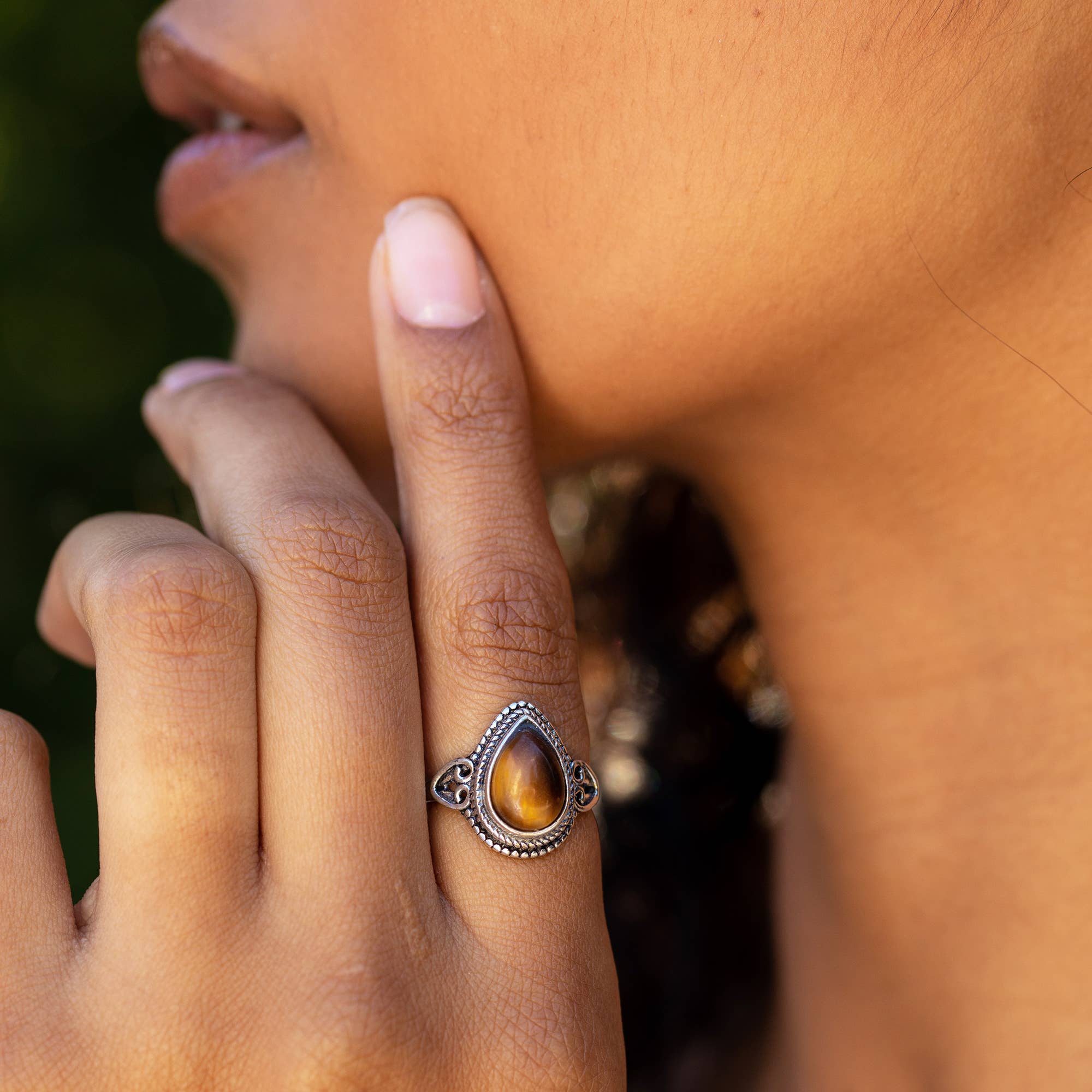 Anju Jewelry – Engroshandel Smykkesæt – Tanvi sølvbelagte ringe - pakke med 24 stk.3