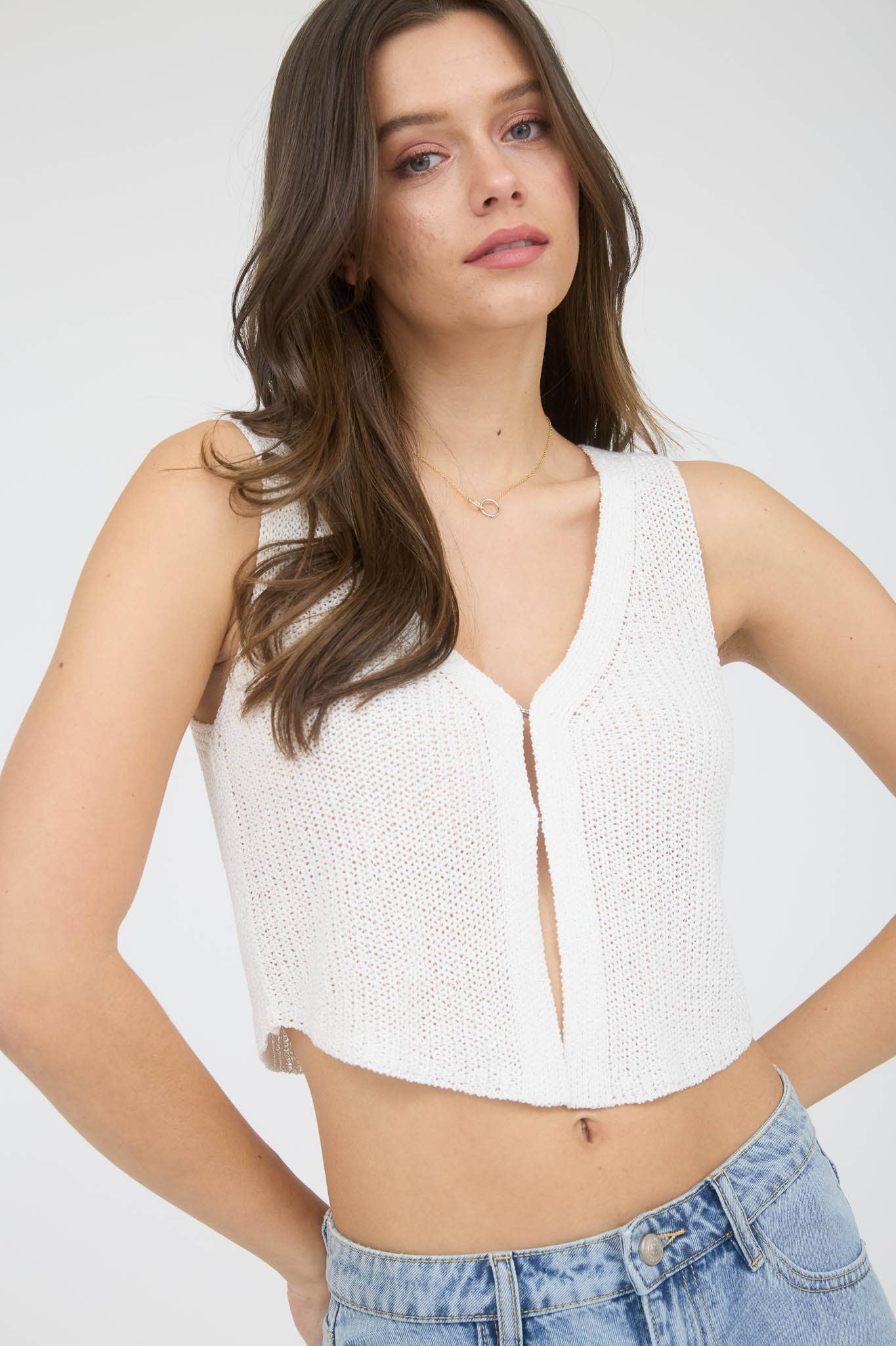 The Workshop Studio - Vendita all'ingrosso Gilè imbottito - Donna - Gilet a maglia senza maniche con chiusura frontale a gancetto4