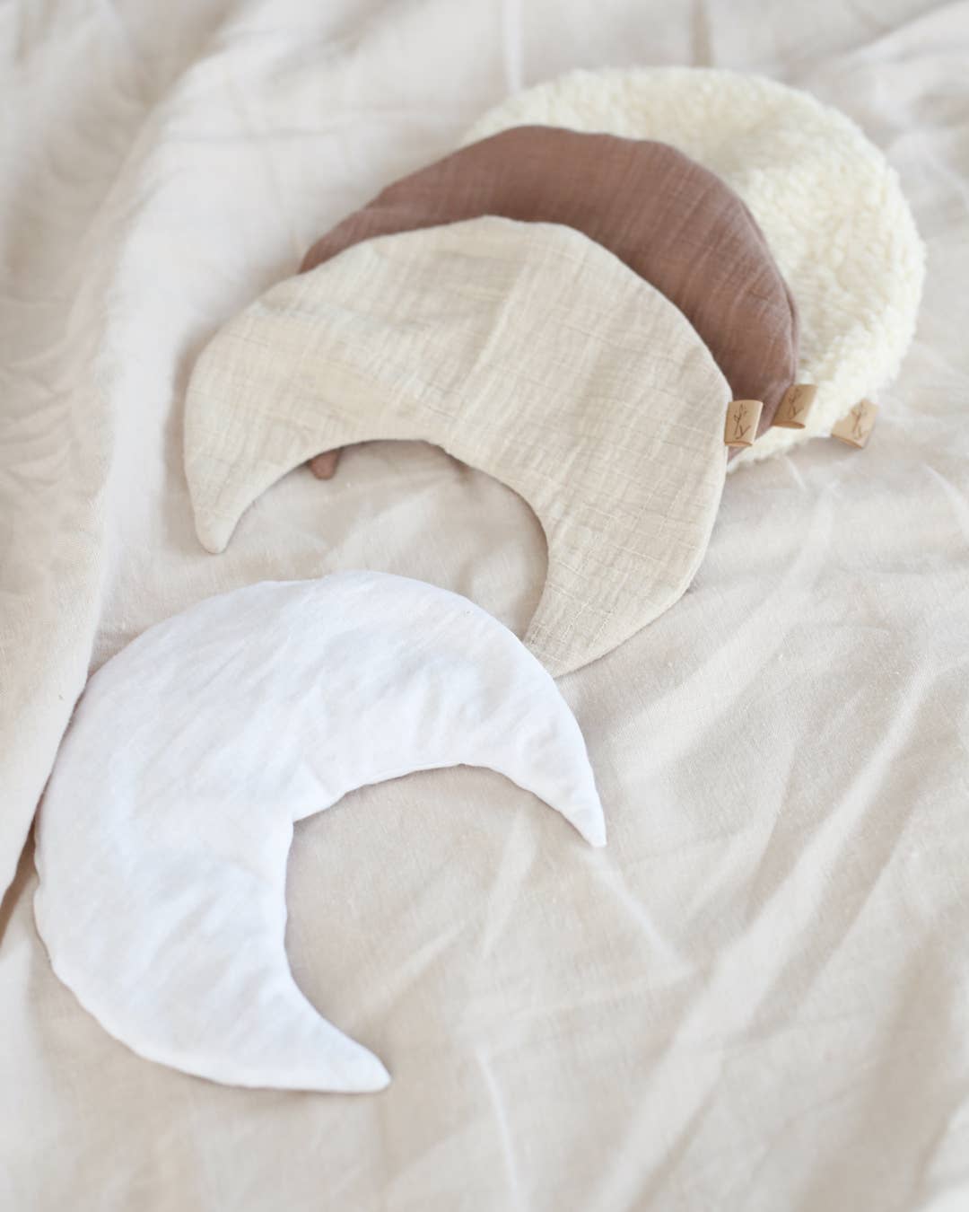 Babyly - Wholesale Hot/Cold Compress - Natural Cherry Pit Thermophore - the moon  / 3 colors2