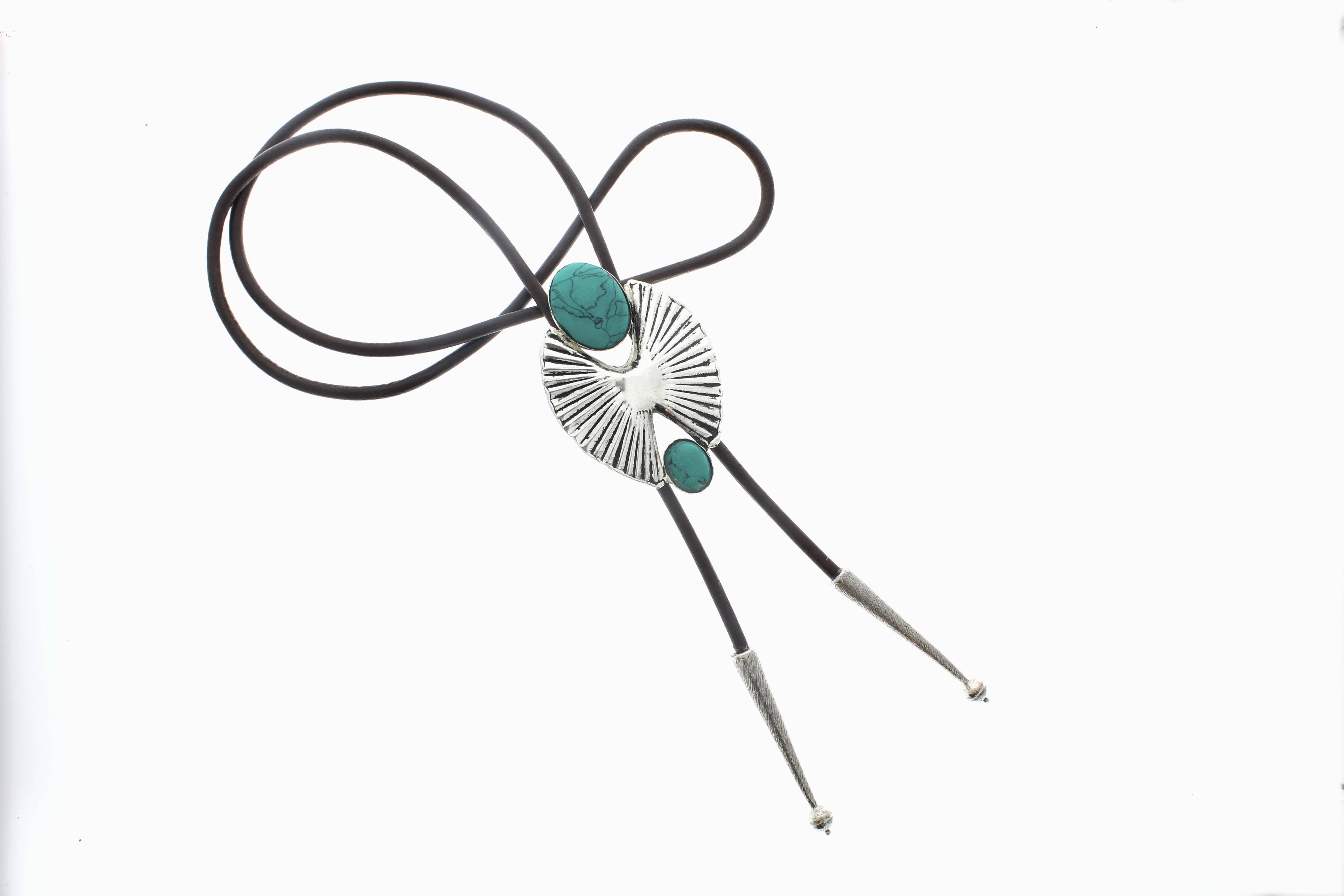 HHH Designs - Vente Bijou – homme - Bolo tie amérindien en turquoise, cordon noir, marron, chacun1