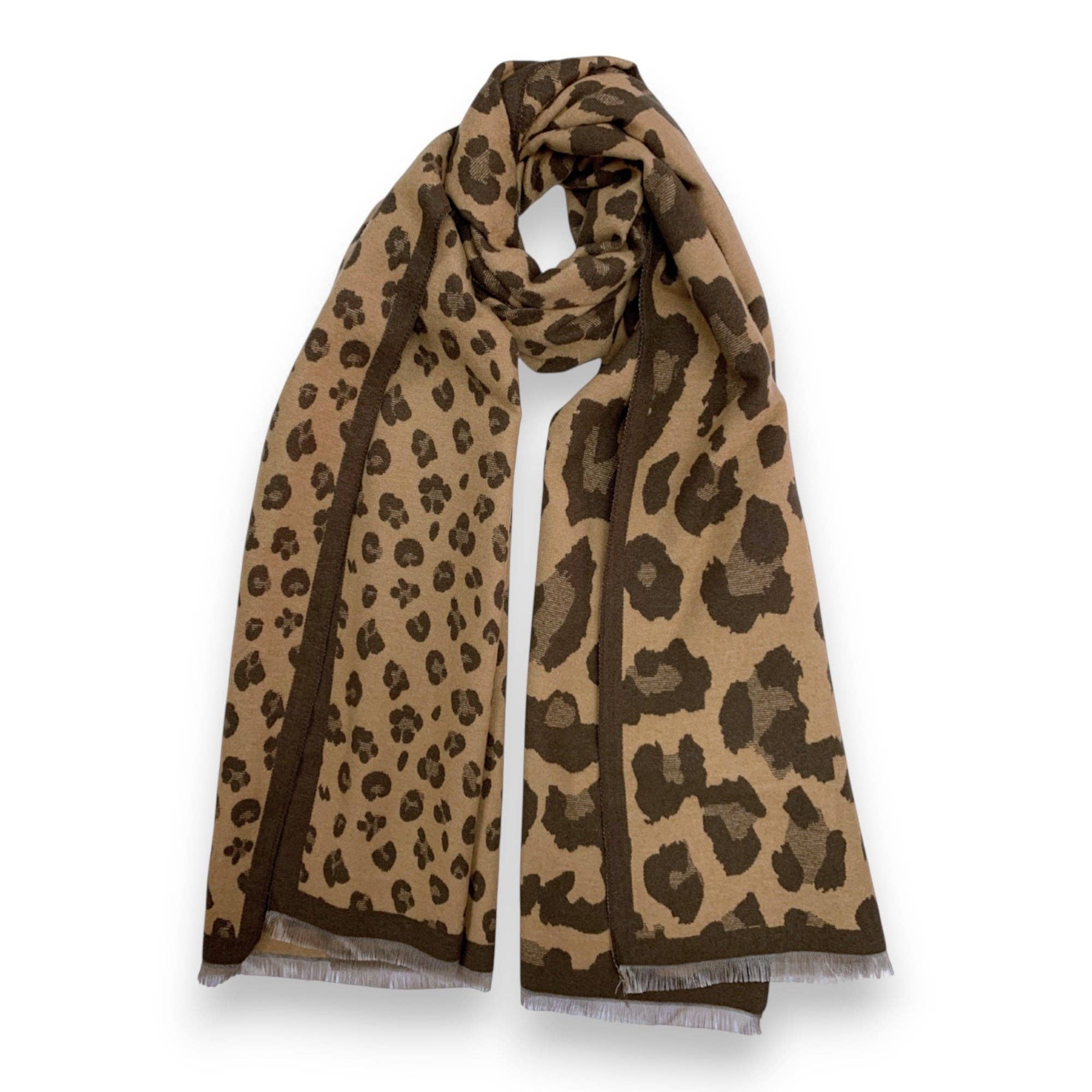 Lili Scarves (US Duty Free) – wholesale Scarf – Women's – Leopard Print Cashmere Blend Winter Scarf4