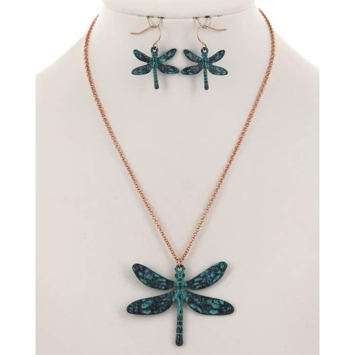 FR6402 Conjunto de Colares com Pingente Libélula de Patina Profunda Martelada por atacado de 0011 PREMIERE