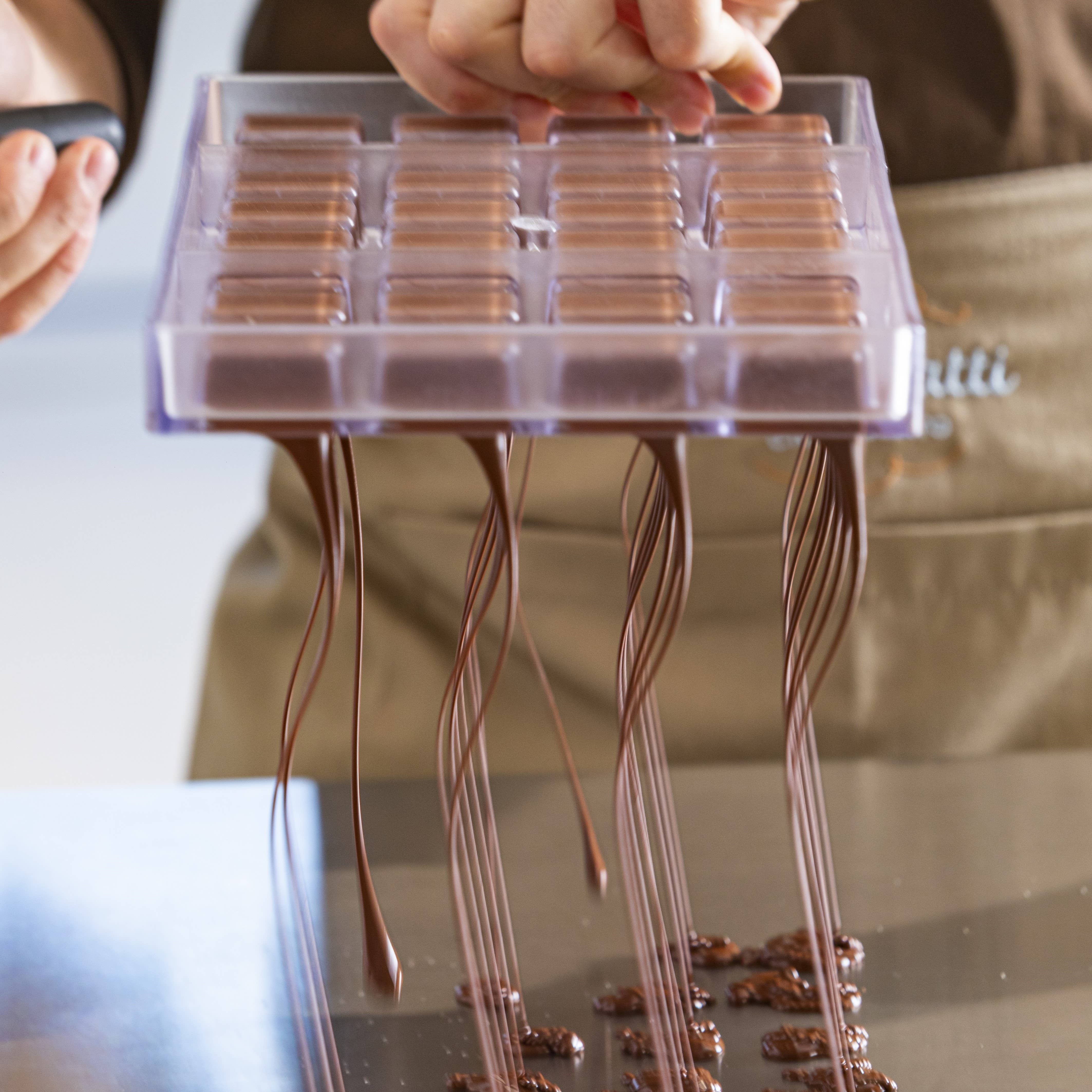 Cioccolato Lavoratti 1938 - Vendita all'ingrosso Confezioni di cioccolatini - Praline di cioccolato assortite 30 pezzi, chocolate box4