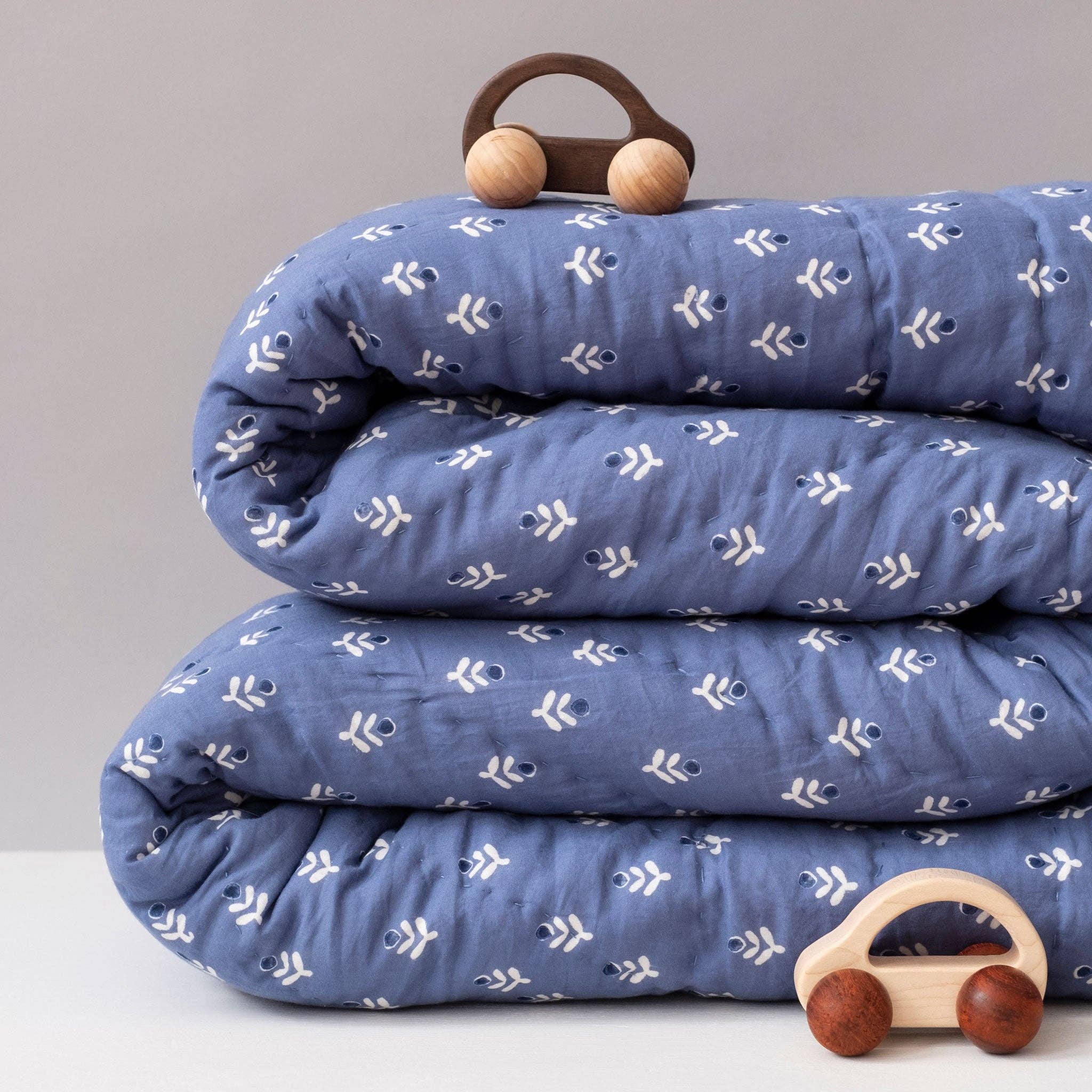 Graymarket Design - Vendita all'ingrosso Trapunta - Bambini e neonati - Tulipano Blu Piccolo Quilt4