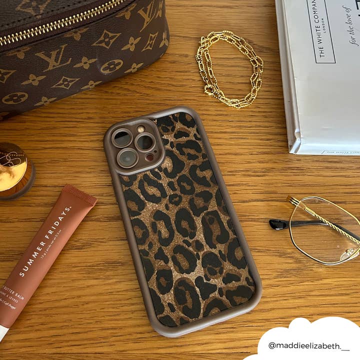 Coconut Lane - Wholesale Phone Case - Women's - Mocha Leopard Phone Case10