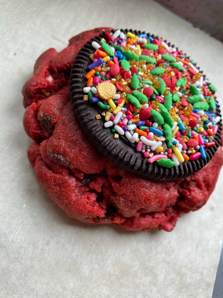 big fat cookie, llc - Wholesale Cookie - Oreo+ seasonal sprinkle Big Oreo top.7