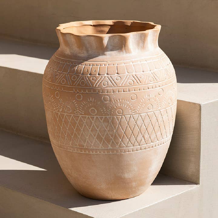 Beiger dekorativer Keramikvase Binibeca für den Großhandel von Andrea House