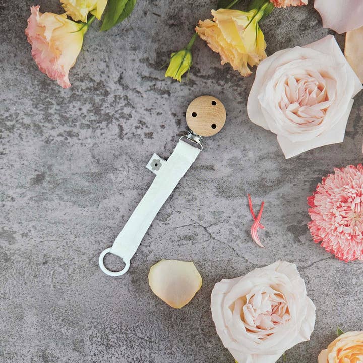 Summerville organic - Wholesale Pacifier Clip - Baby - Organic Pacifier Clip Muslin White1