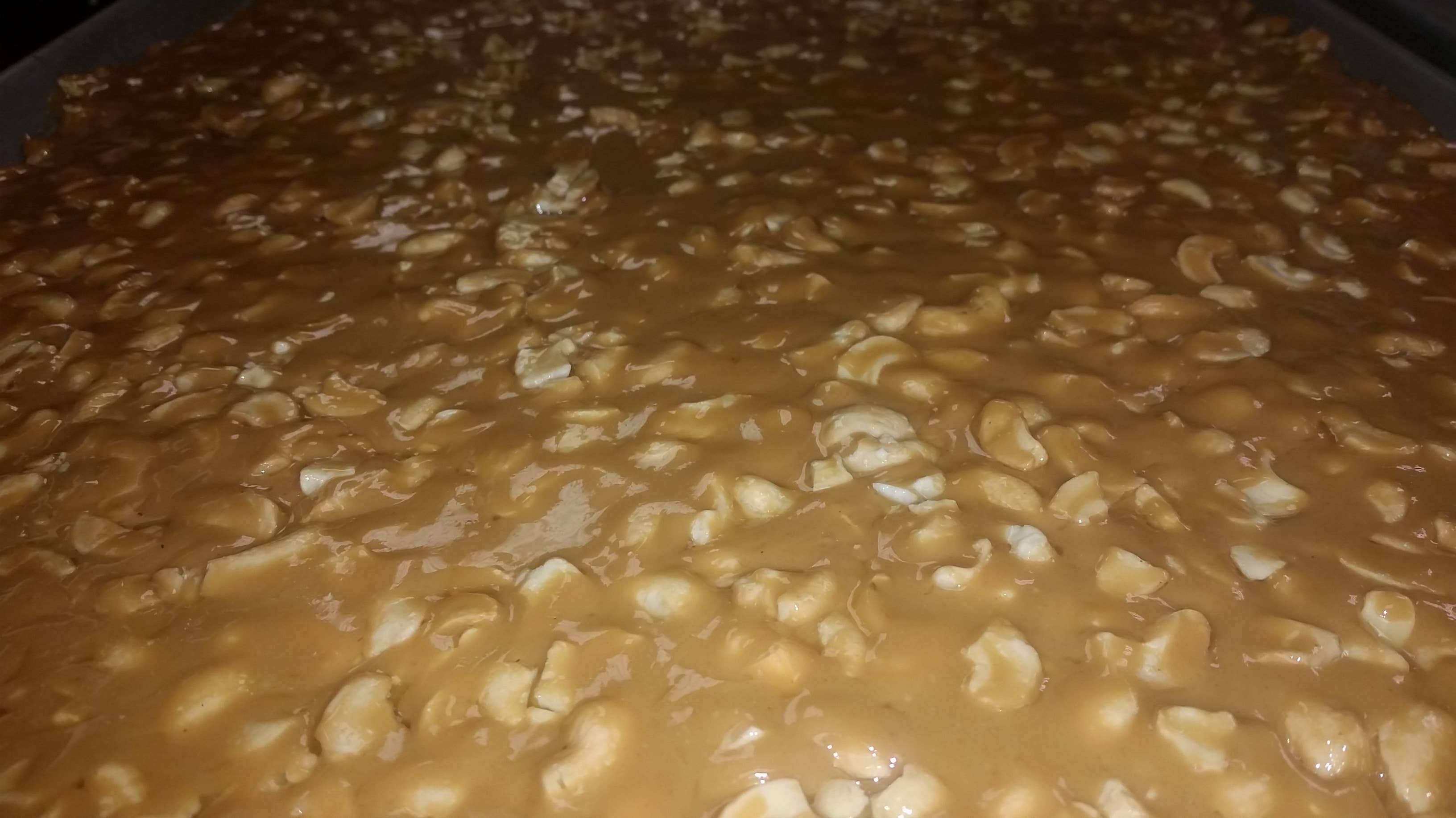 Thomasina's Cashew Brittle - Wholesale Brittle - Thomasina's Cashew Brittle - 4.5 oz Standup Pouch3