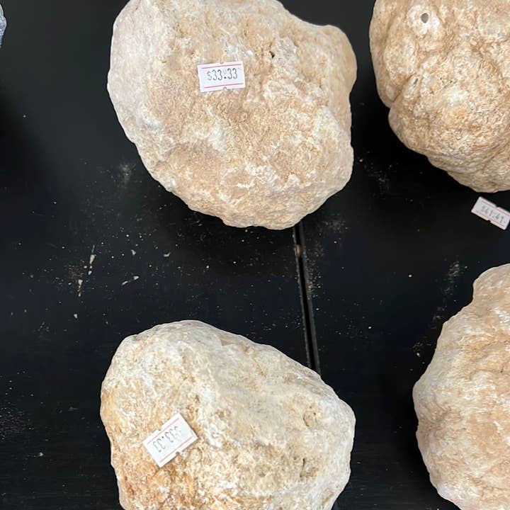 WHOLIFECO - Wholesale Spiritual Stone/Crystal - Natural closed geodes - Break your own geode4