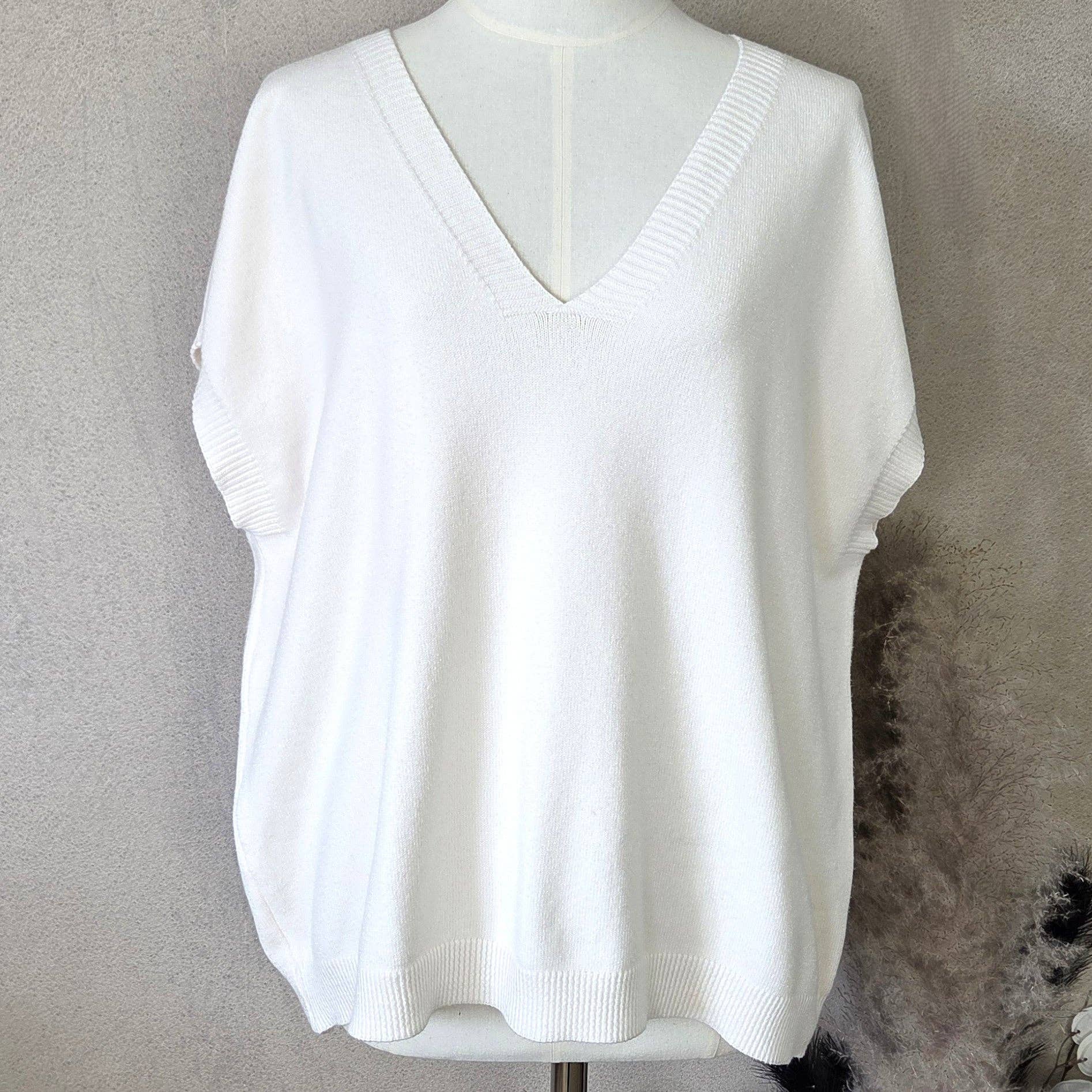 Tempest Designs - Wholesale Knit Top - Women's - Viscose mix knitted tank top with V-neck6