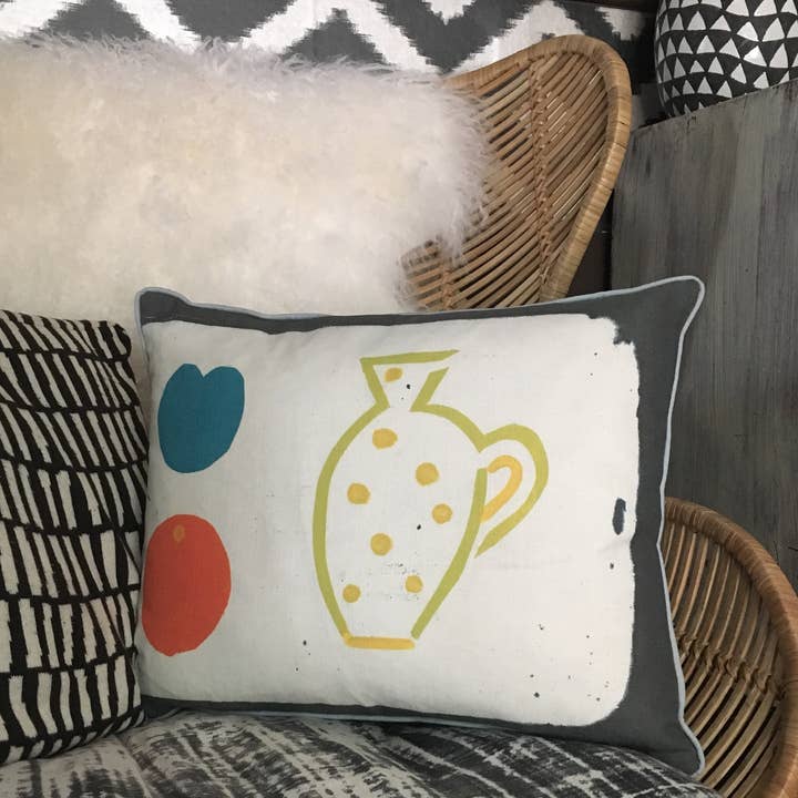 Cojín jarra amarilla Naive Fruit para venta al por mayor de Sharon Jane Studio