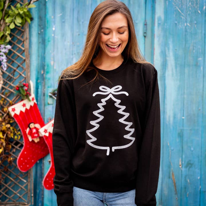 Sweatshirt Preta Árvore de Natal Prateada com Laço por atacado de Percy and Nell Retail Limited