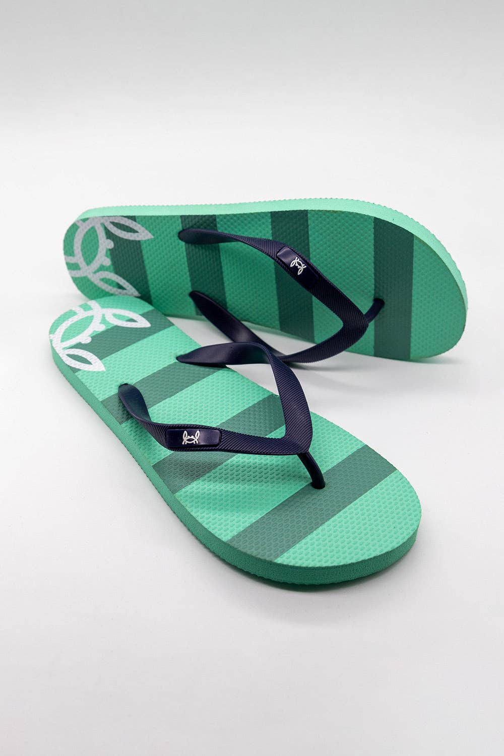 Custi Mikelo: Men's Clothing & Christmas Gifts – Großhandel Flip-Flops – Unisex – Grüne Streifen Flip-Flops2
