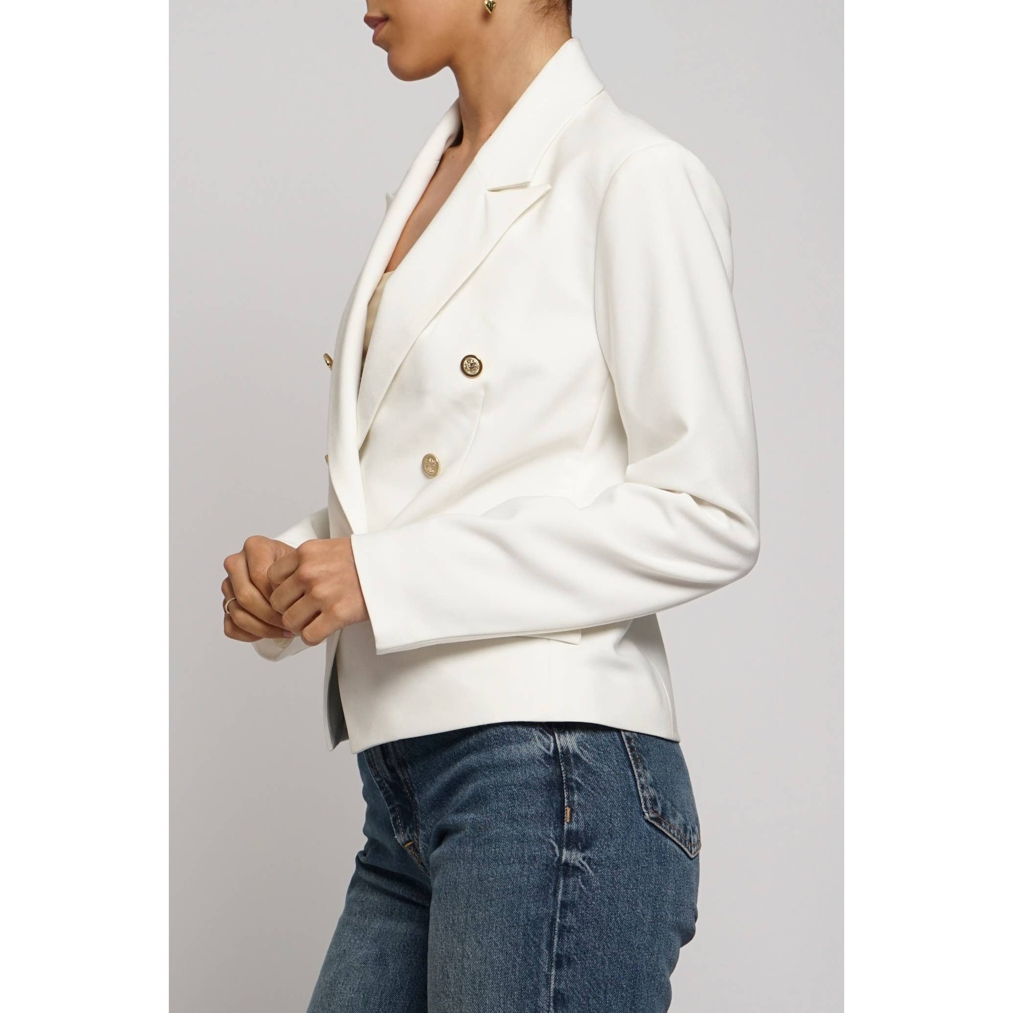 Sans Souci – Großhandel Jacke – Damen – ZWEIREIHIGE KURZJACKE MIT GOLDENEN KNÖPFEN9