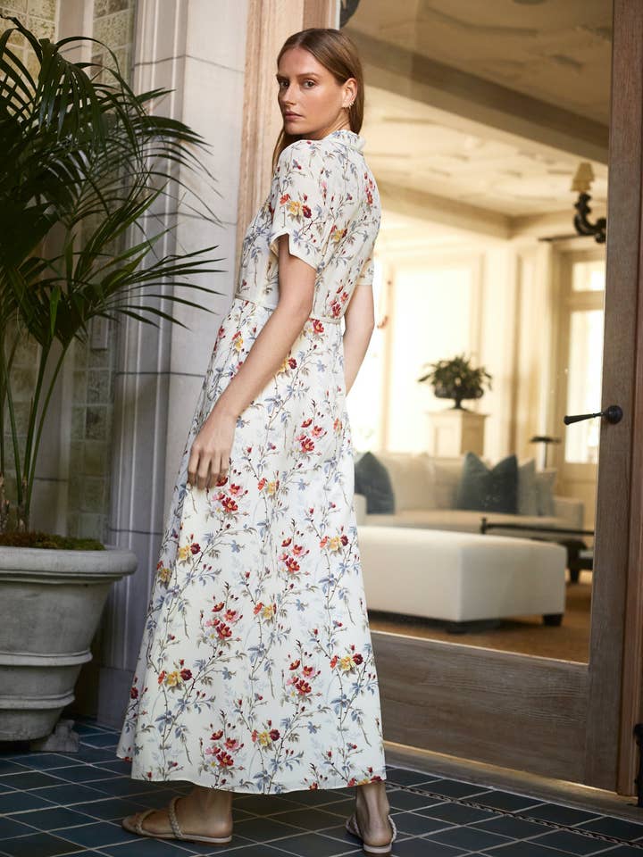 La robe Pearl | Climbing Roses pour la vente par Black Iris