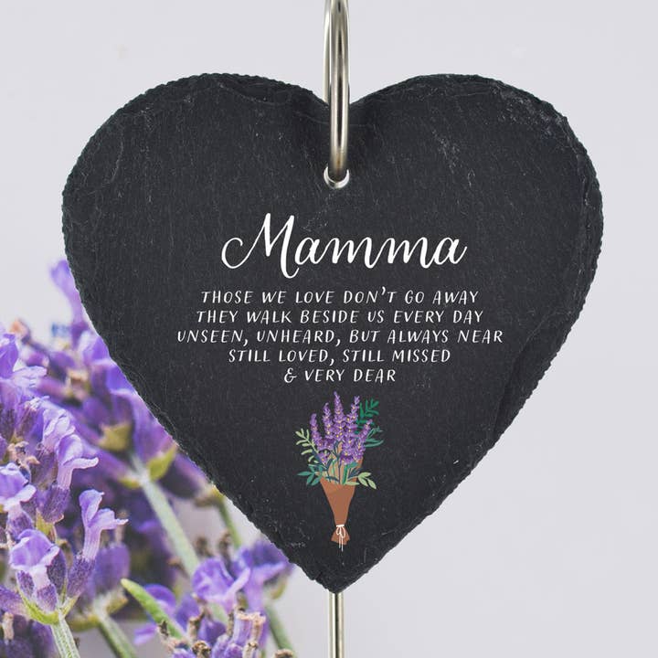 P3218-15 - Mamma Dem, vi elsker Don? T Go Lavender Mindesmærke Sl for engroshandel hos Vivid Squid Wholesale