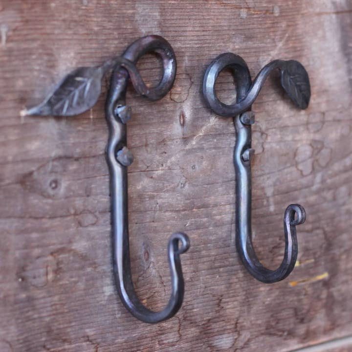 Wicks Forge - Wholesale Wall Hook - Leaf Hook - Right Facing2