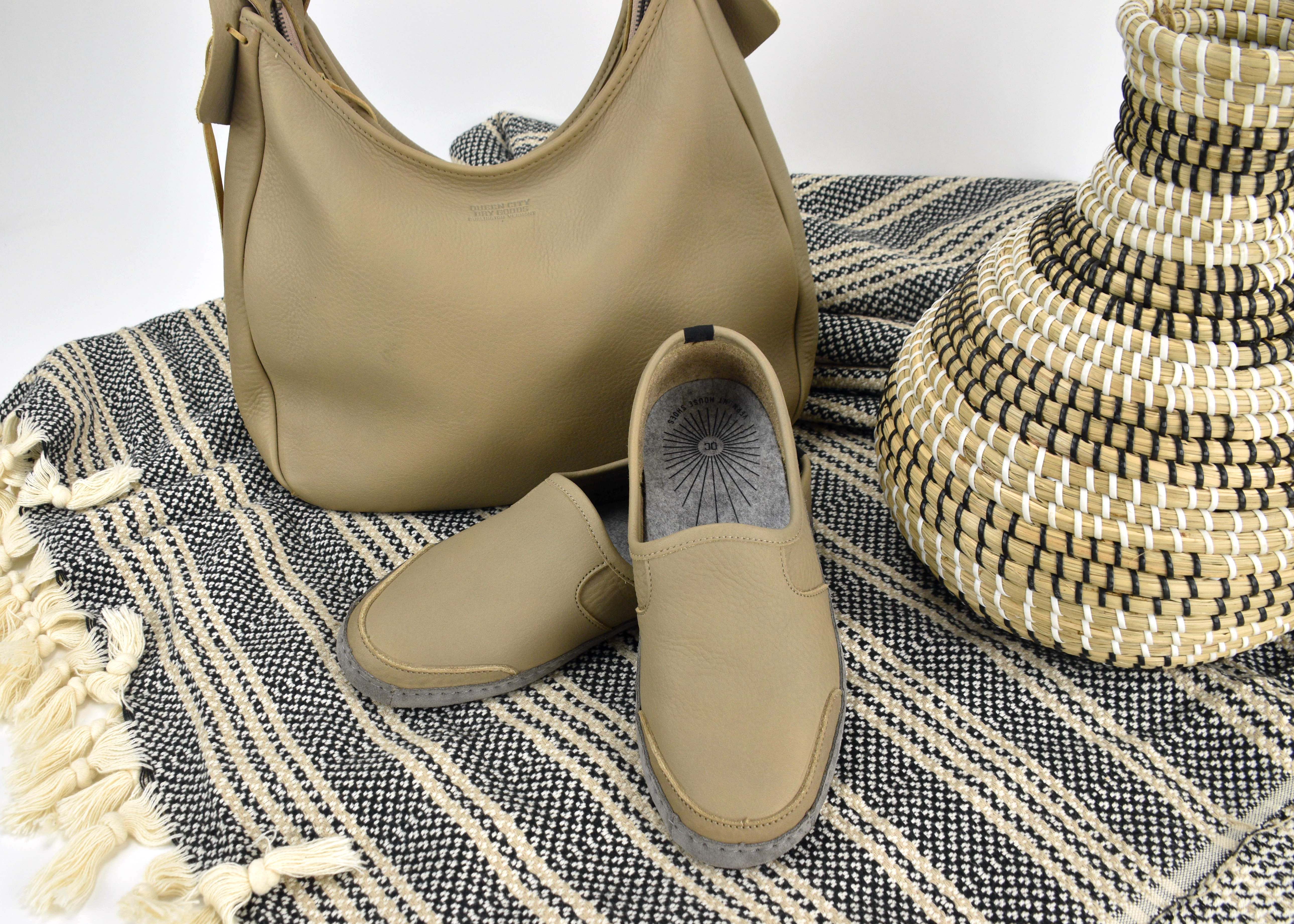 Stone Vermont House Shoes®: Slipper - Stein für den Großhandel auf Faire8