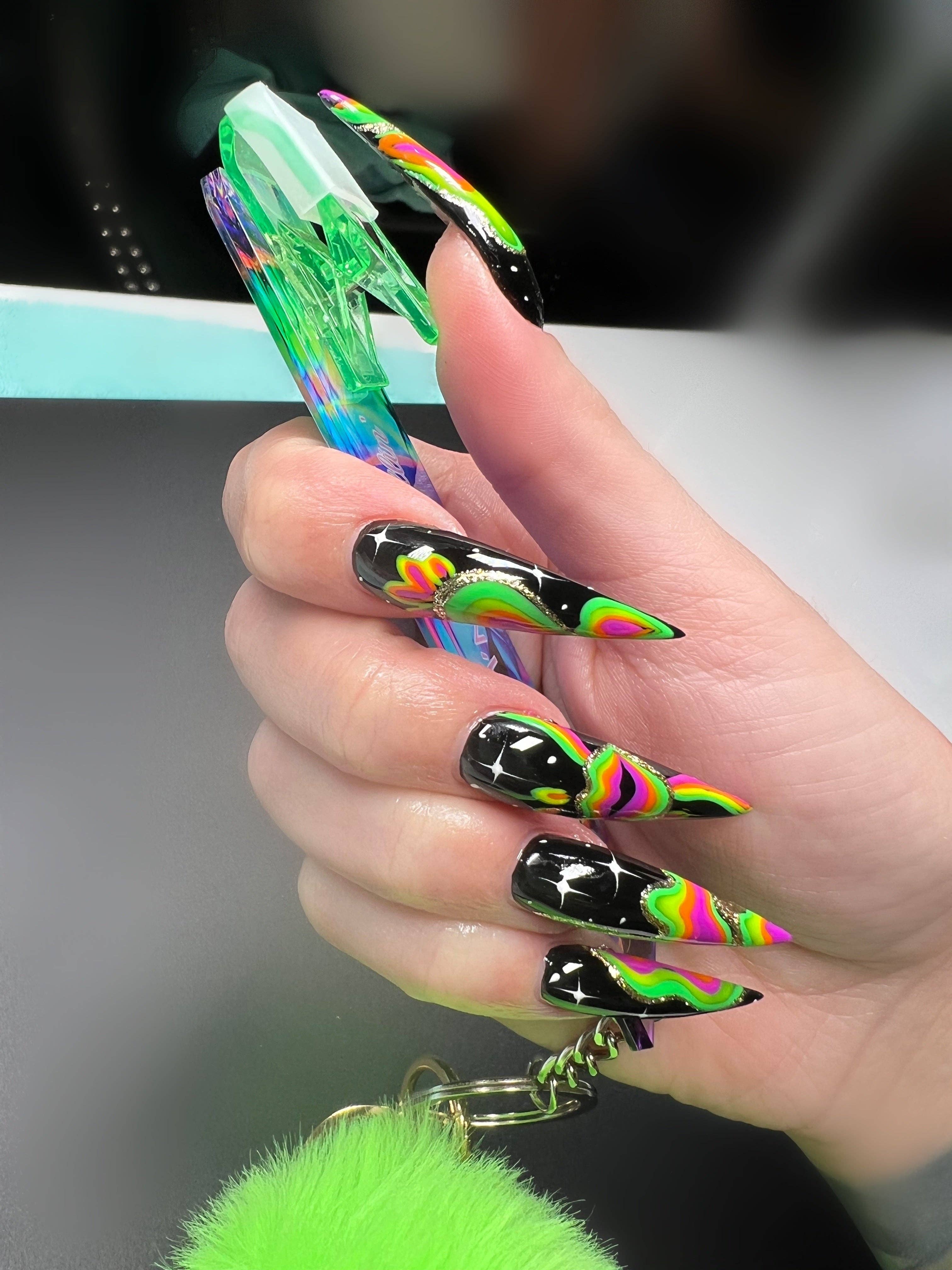 NABulous - Wholesale Keychain - Women's - Long Nails Card Grabber | NABulous41