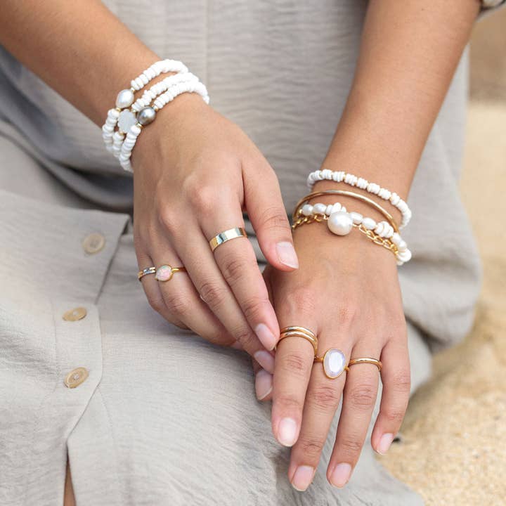 Ke Aloha Jewelry - Wholesale Beaded Bracelet - Choose your Stretchy Puka Shell Bracelet - Ali'ikai