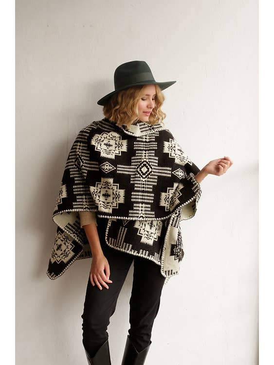 Black and White Cruz Reversible Shawl for wholesale on Faire