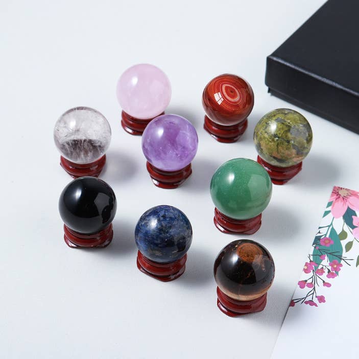 Crystolver – wholesale Andlig sten/kristall – 9 st Crystal Sphere samling med stativ