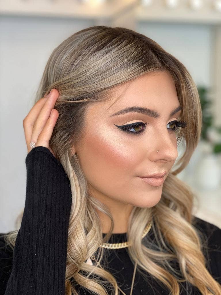 Runway Room Cosmetics - Wholesale Face Concealer - Conceal & Illuminate 5 In 1 Palette3