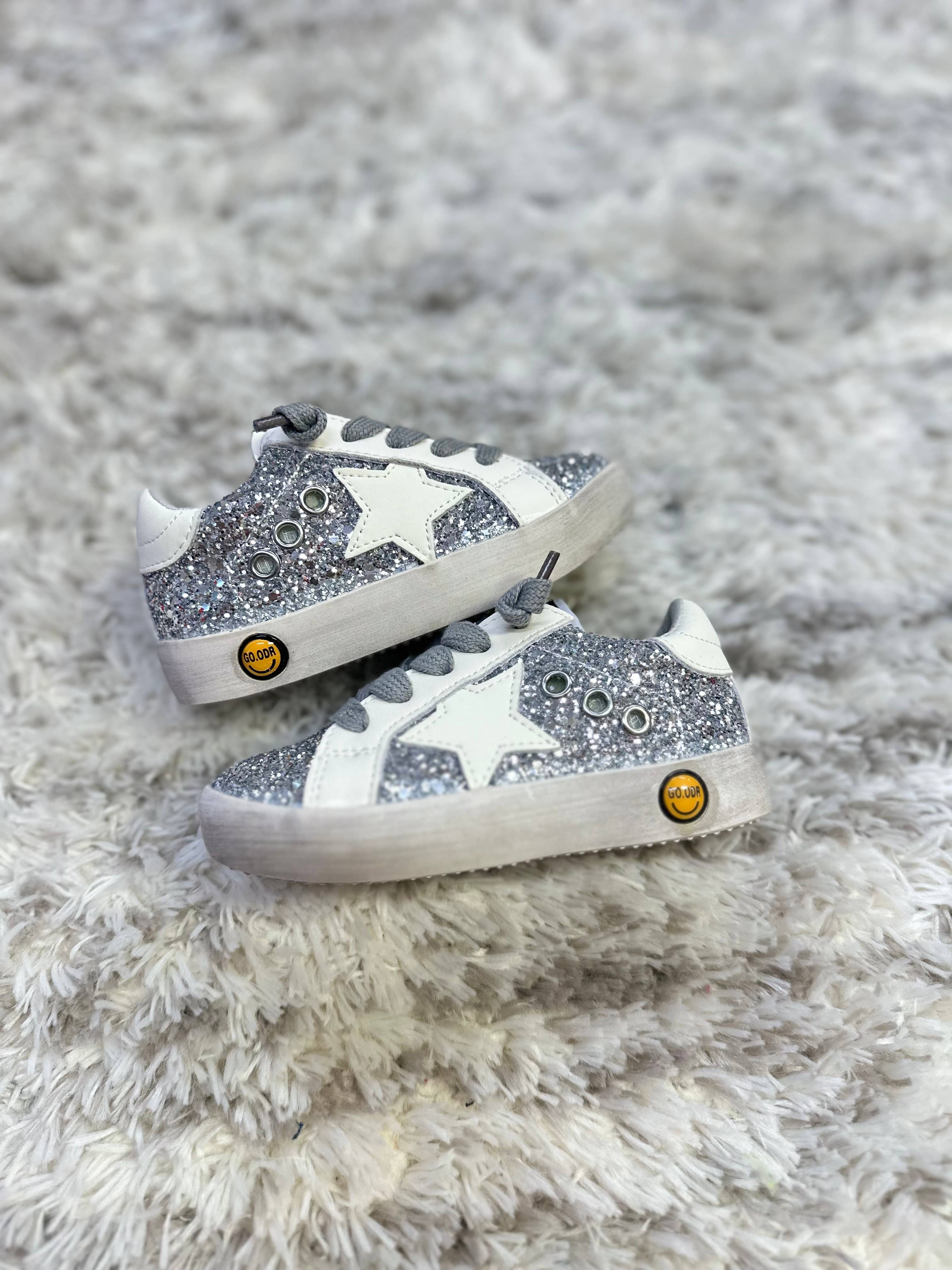 Torn and Trendy - Wholesale Lifestyle Sneakers - Kids - Silver Glitter White Star Sneakers1