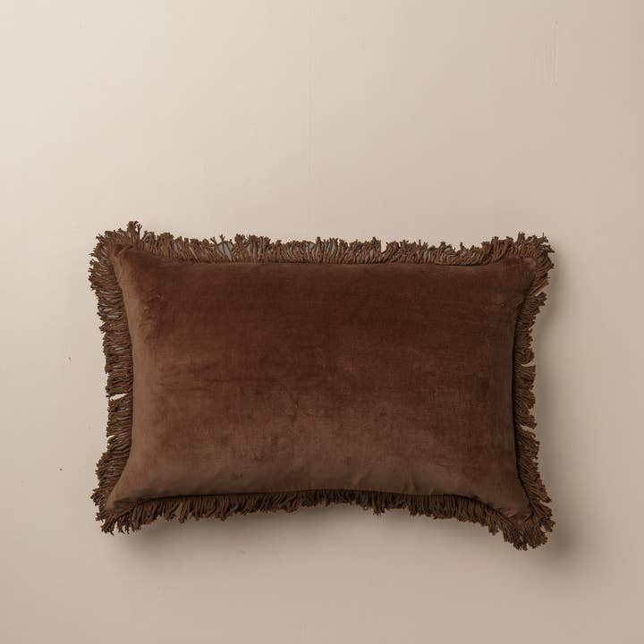 Saardé - Wholesale Lumbar Pillow - Velvet Lumbar Cushion | Chocolate