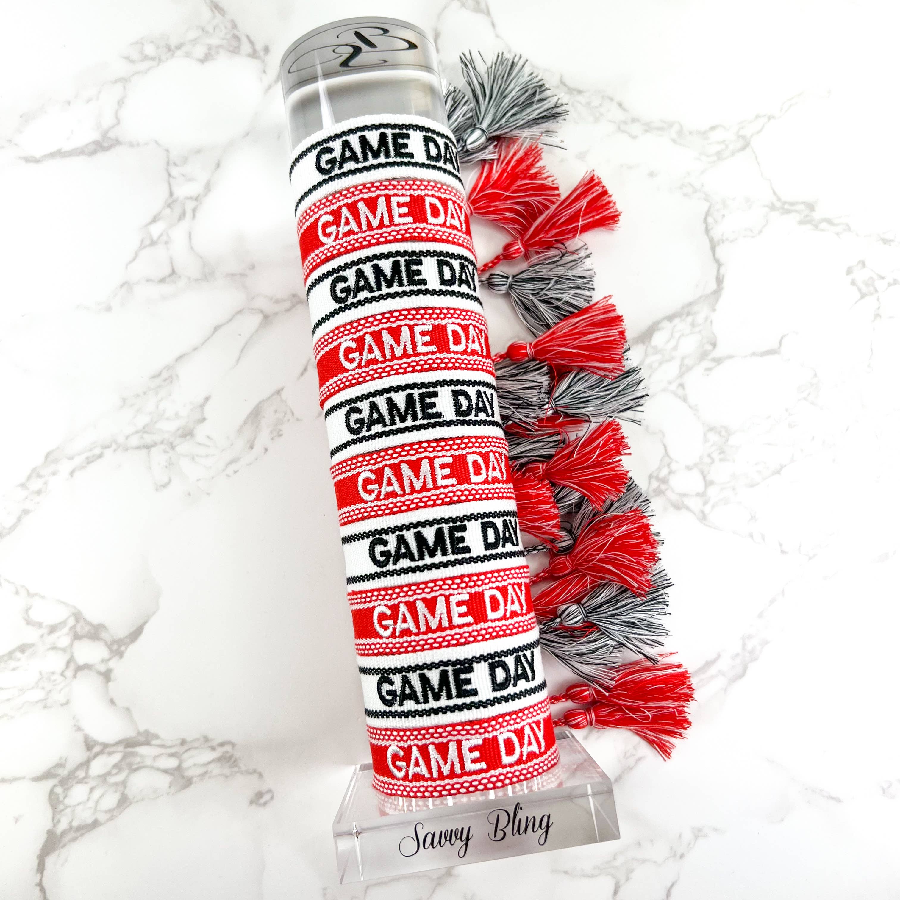Savvy Bling - Vente Bracelet tissé/tressé - Bracelet brodé Game Day rouge, blanc et noir1