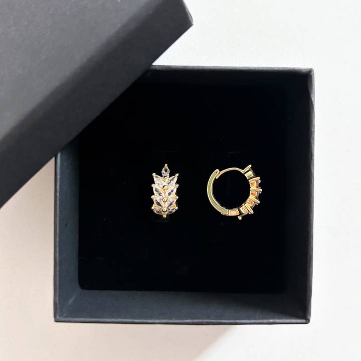 ÉCLAIRE - Wholesale Dangle Earrings - 18k Gold-plated PETAL CIRCLES