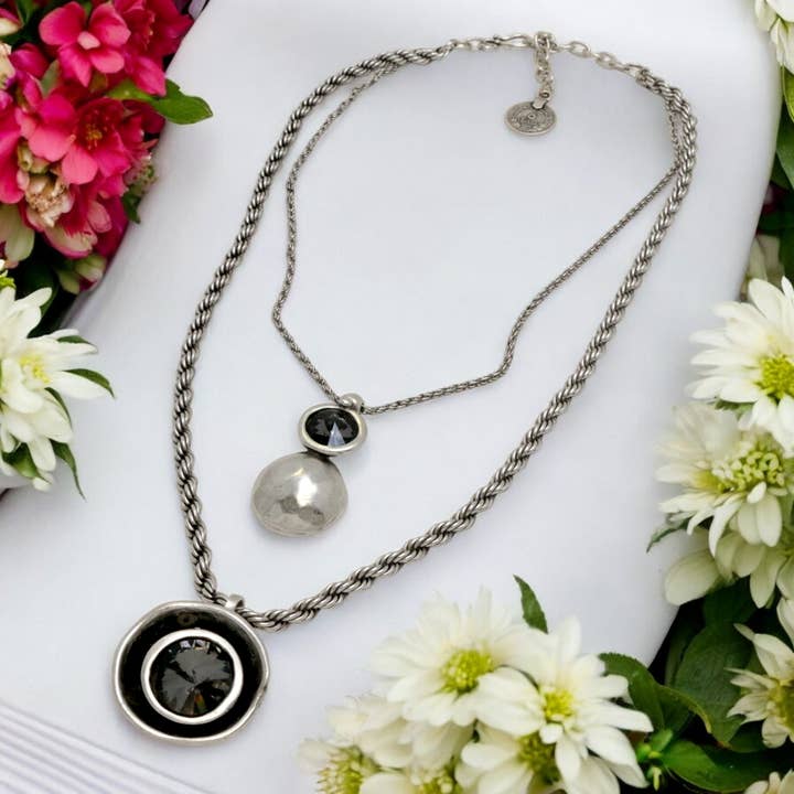 The Ancient Bazaar Jewelry & Accessories - Vendita all'ingrosso Collane a bavaglio - Articolo n. 1590-75G - Collana in peltro3