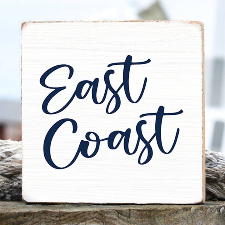 Bloc décoratif en bois East Coast pour la vente par Rustic Marlin