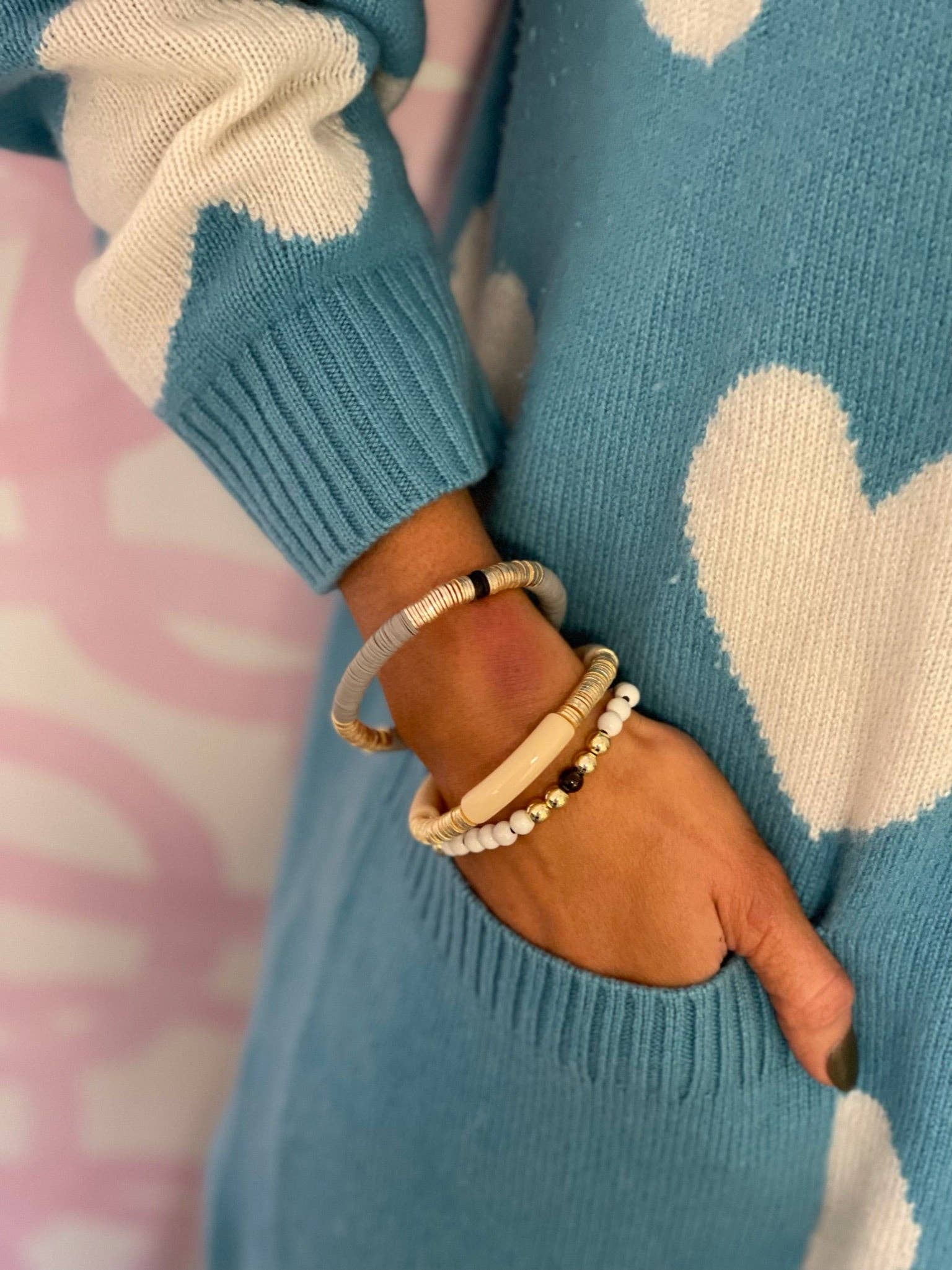 Allie + Bess - Wholesale Beaded Bracelet - Grey Vinyl 6mm1