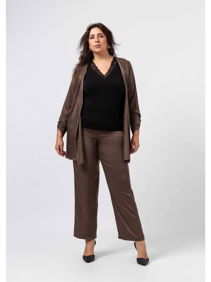 258032 - Casaco em tecido liso Coleção Outono Inverno Tamanhos Grandes por atacado de Teresa Cardoso Oliveira