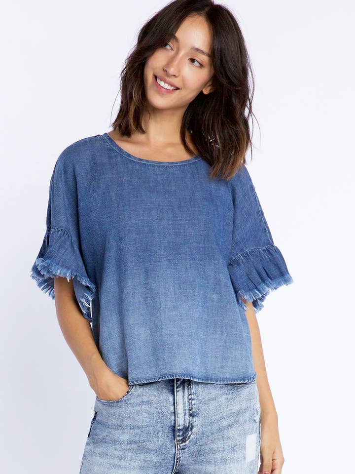 T-shirt à volants en jean pour la vente par Billy T