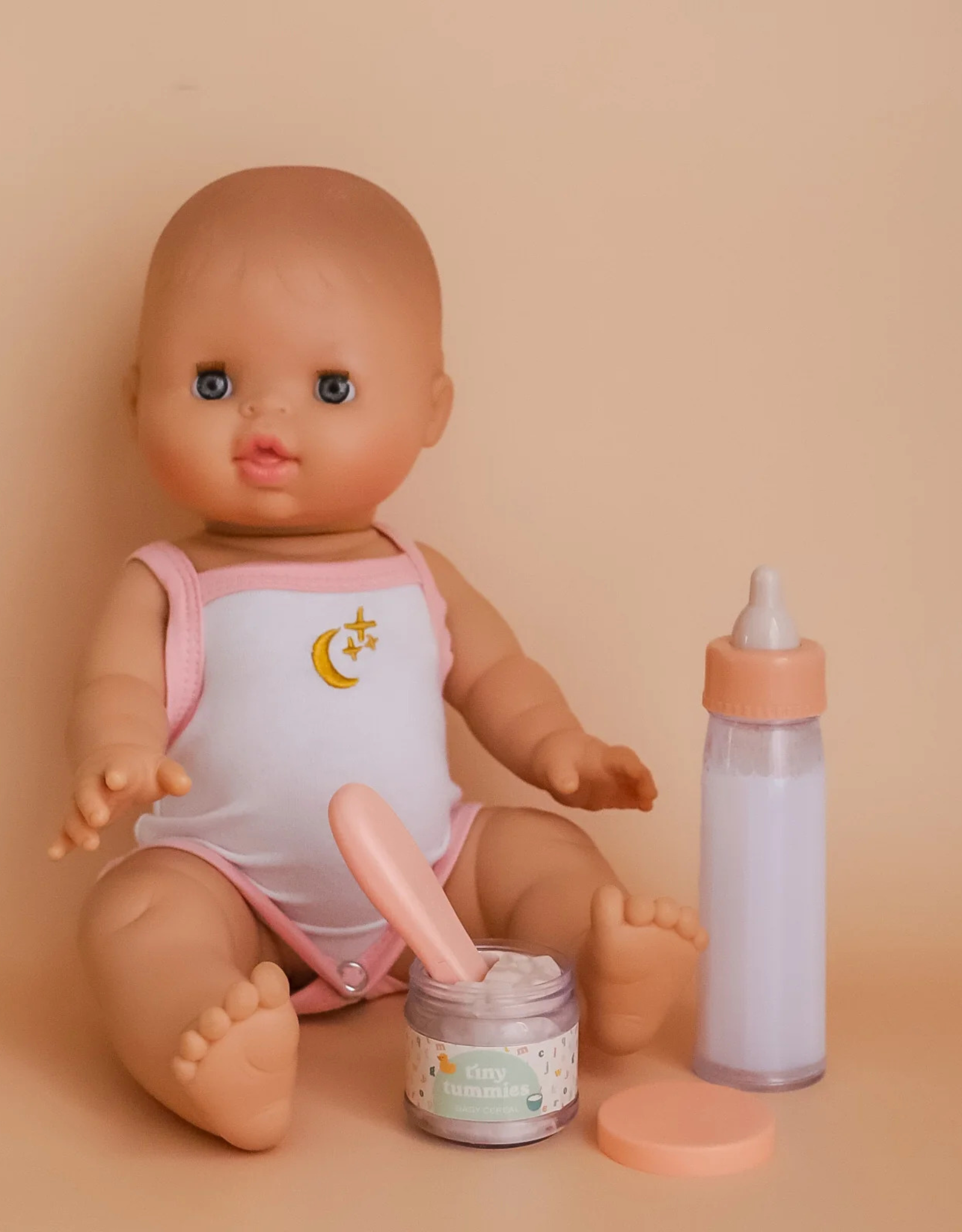 Shine on me Distribution - Wholesale Doll Accessory Kit - Kids - My First Tiny Tummies gift Set - Milk and Cereal3