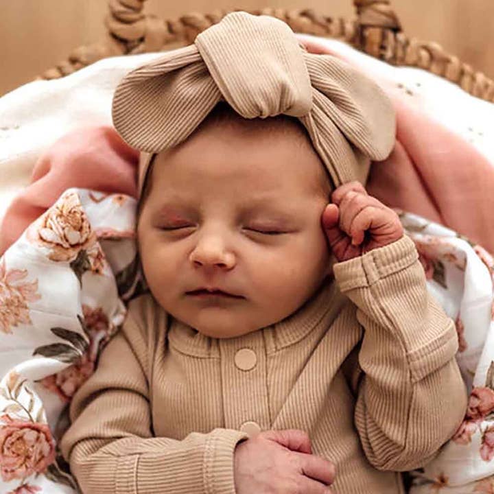 Gerippter Bio-Topknot mit Kieselsteinchen für den Großhandel von Snuggle Hunny