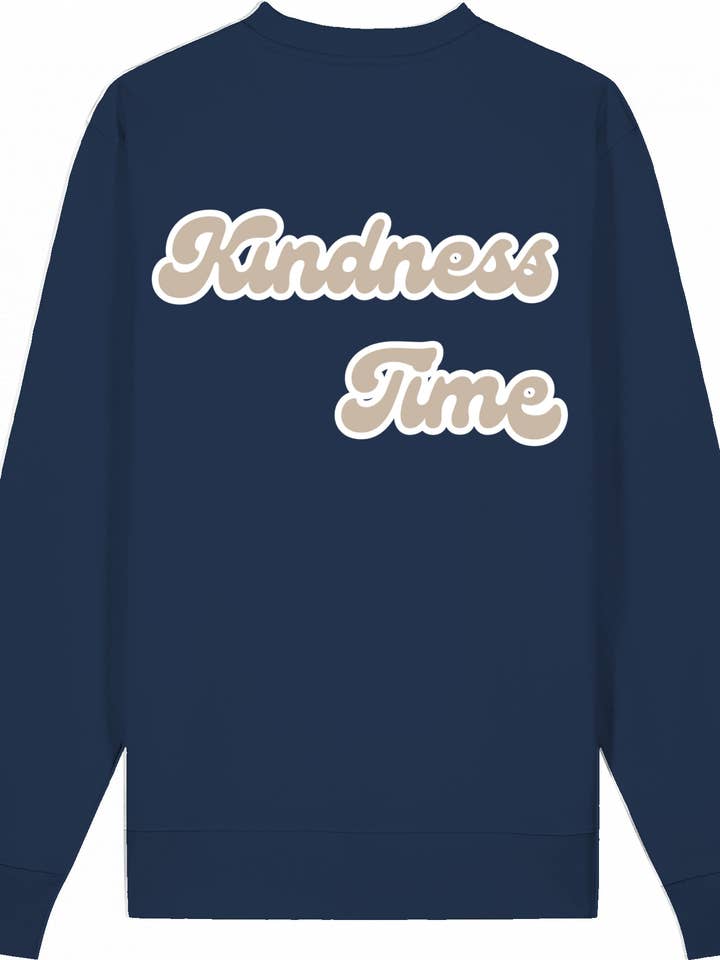 Chandail unisexe biologique Kindness Time pour la vente par Beyond Essence