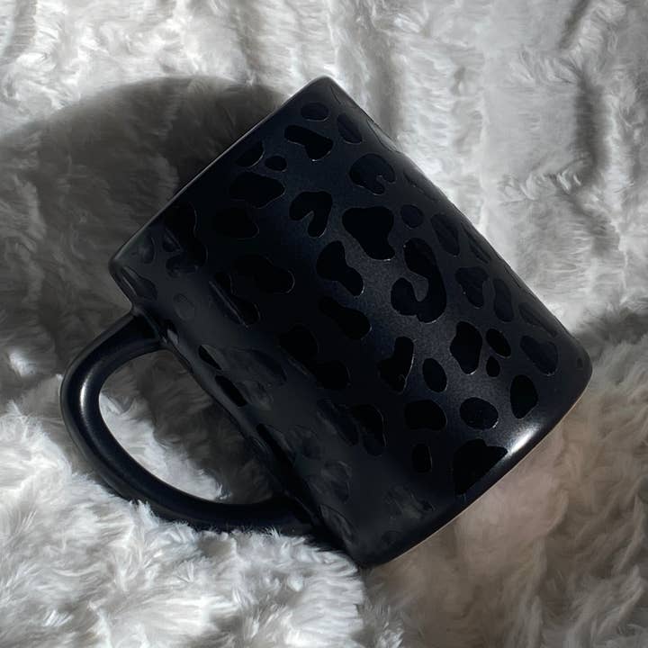 Leopard Stoneware Mug for wholesale by kierst