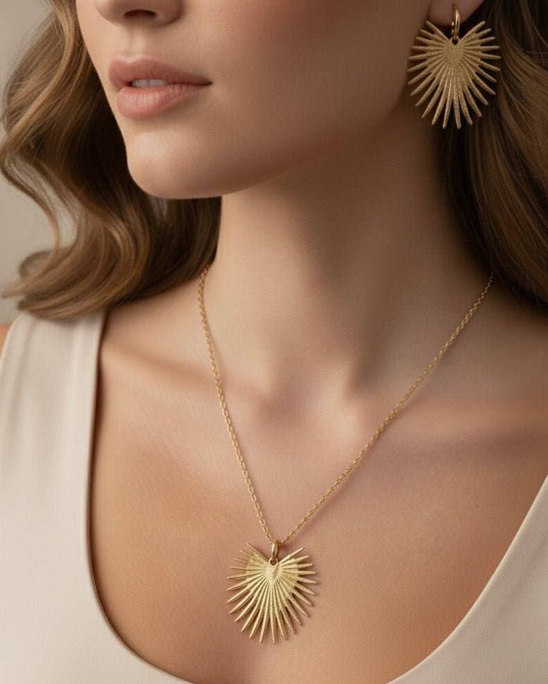 OE! - Wholesale Pendant/Charm Necklace - SACRED BLOOM - Sacred heart necklace in 18-carat gold-plated steel4