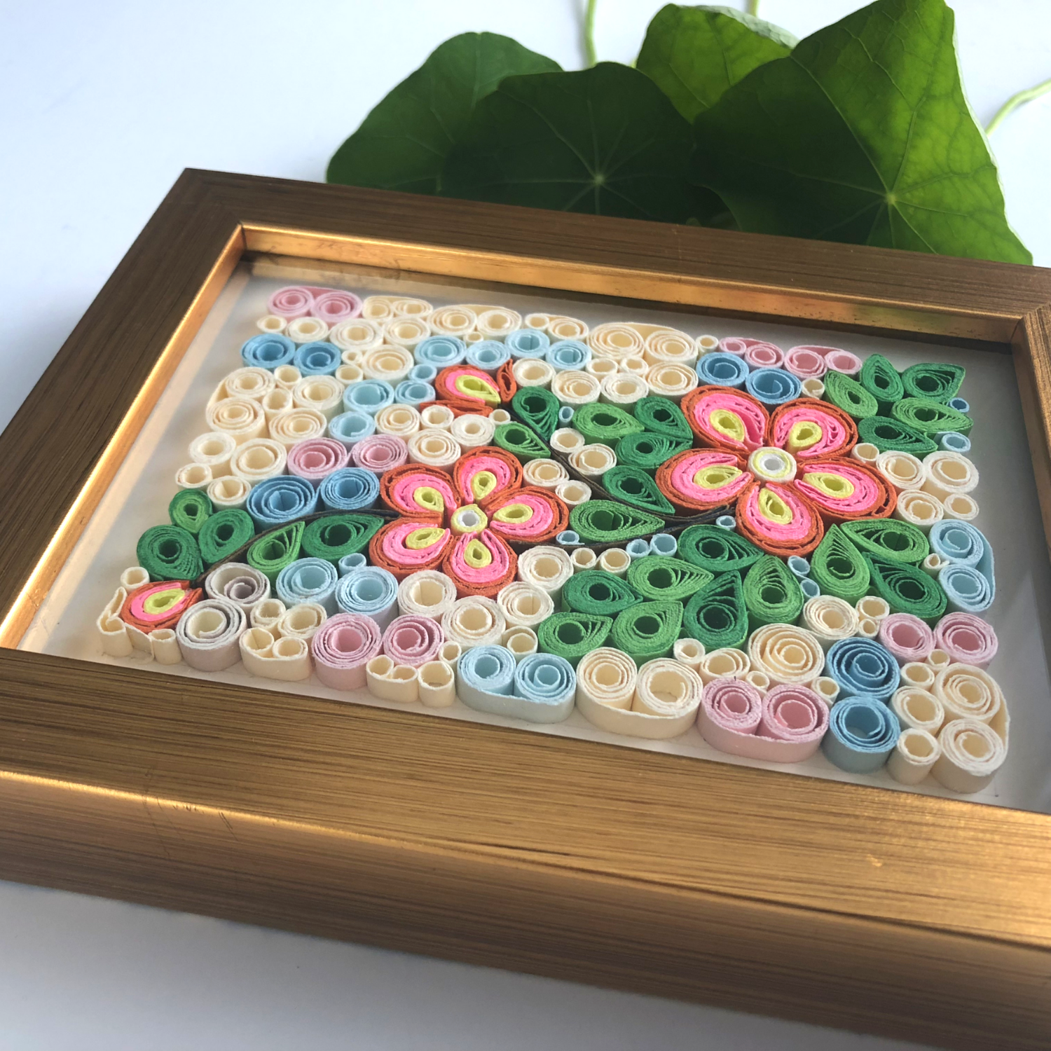 MonkeyDragonPaper – Großhandel Kunstdruck – Quilling Art Einfache Blumen — (F17) — Größe 12,7 x 17,8 cm0