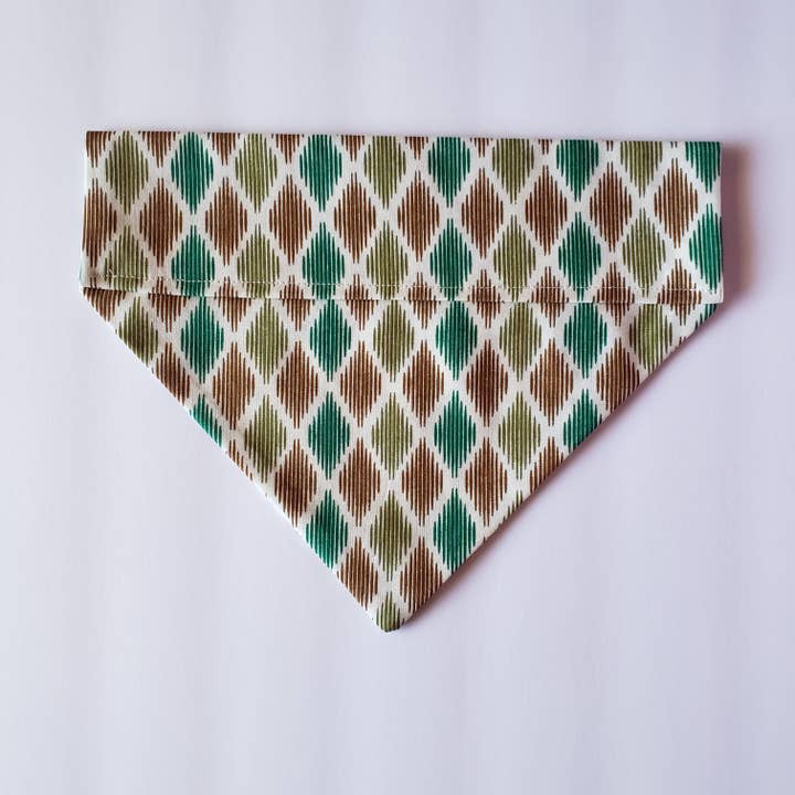 Bandana in cotone con diamanti per la vendita all'ingrosso da parte di The Snazzy Pooch