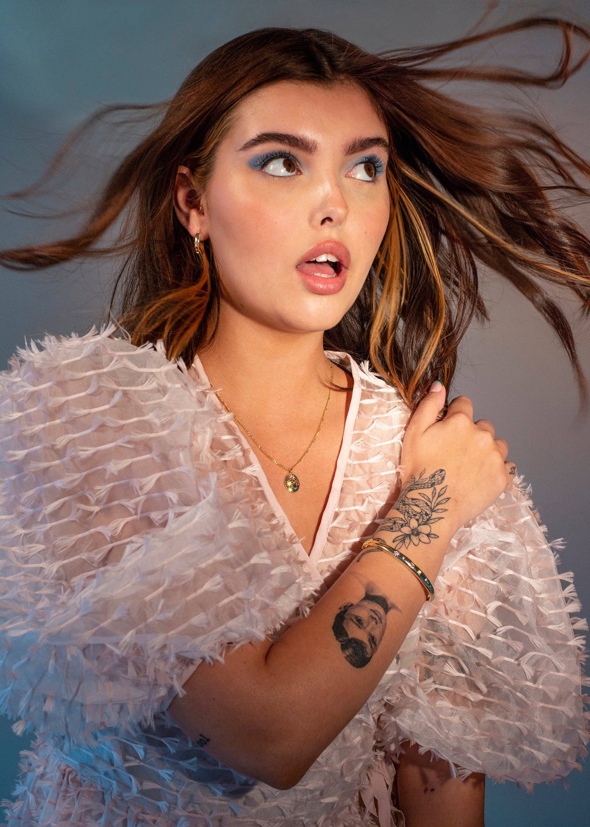 Junk Jewels Ltd – Colar pingente/pendente por atacado – Colar de arco-íris de pedras preciosas caleidoscópio2