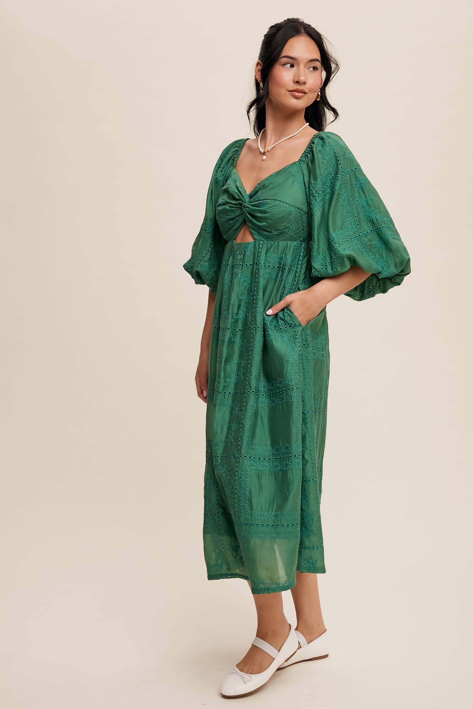 Listicle - Vendita all'ingrosso Vestito - Donna - Abito Midi Ricamato LD14377