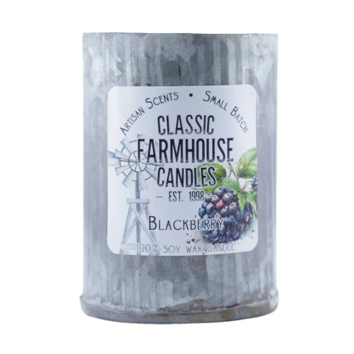 ¡NUEVO! Vela pequeña de soja en lata, color mora para venta al por mayor de Classic Farmhouse Candles