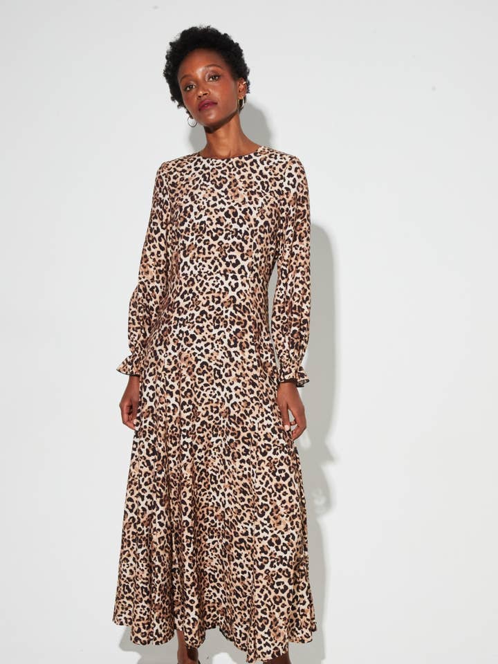 Maïa dress Leo print made in Portugal for wholesale by IMPREVU