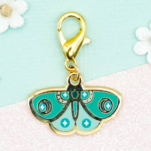 Grön Moth Charm - Charm-ing Collection för wholesale av Sparkles in the Wild