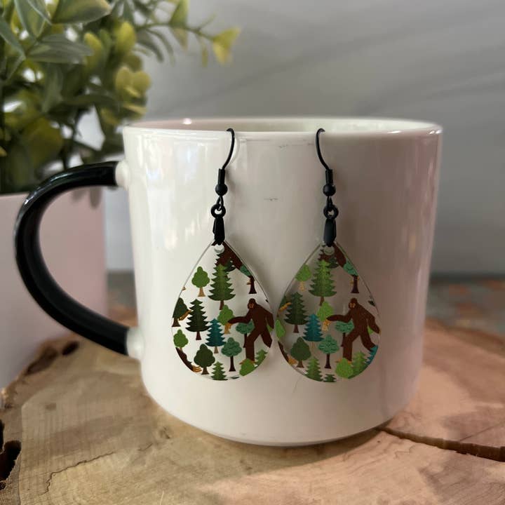 Chamness' Crafty Corner - Wholesale Dangle Earrings - Bigfoot Earrings3